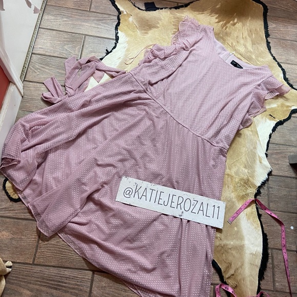 Lane Bryant Dresses & Skirts - Lane Bryant 26/28 dress 💃*